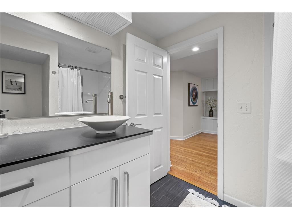 350 Arcwood Road Mahtomedi MN 55115 7076780 image25