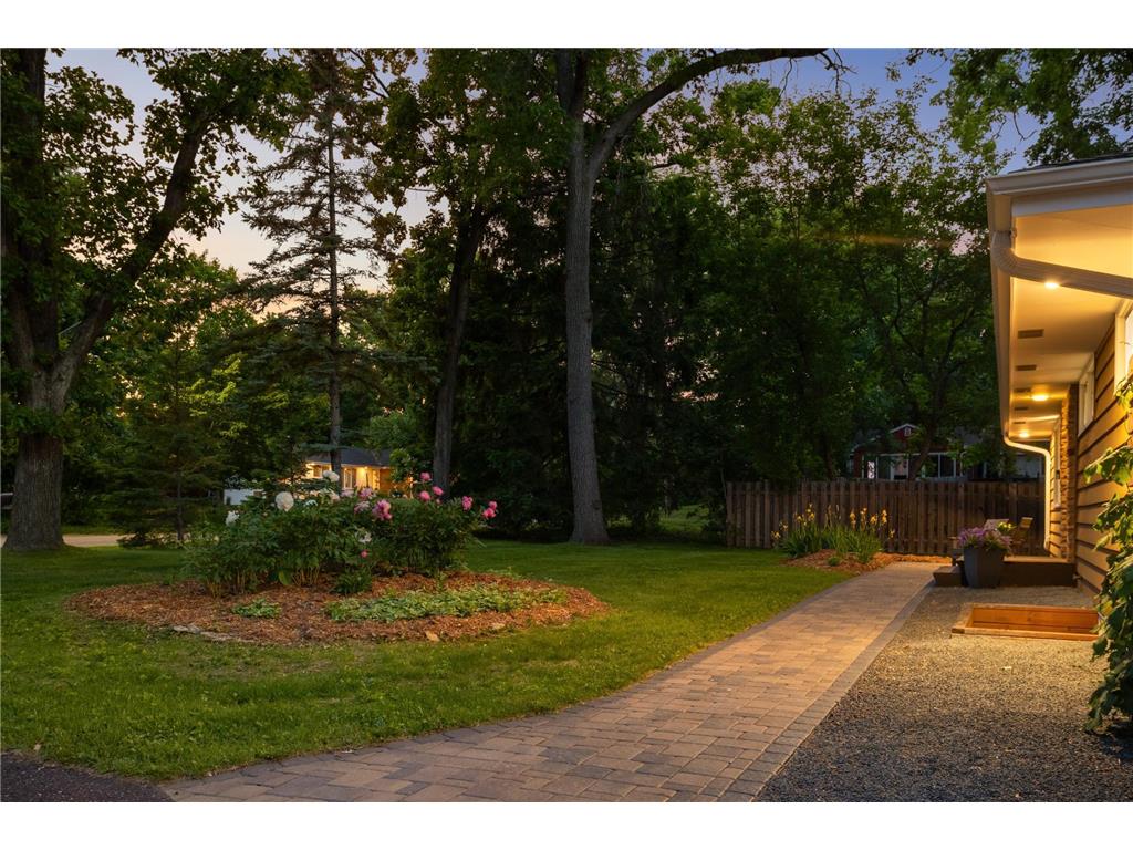 350 Arcwood Road Mahtomedi MN 55115 7076780 image30