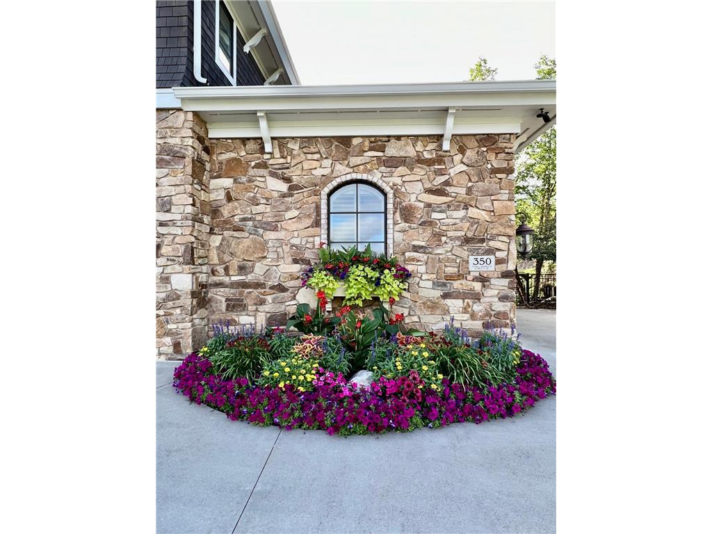 350 Calamus Circle, Medina, MN, 55340 MLS 6500018 Edina Realty