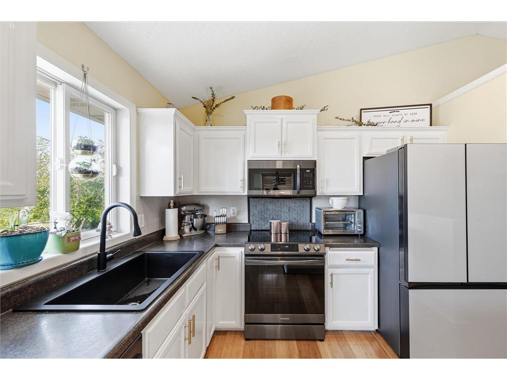 350 Horizon Drive Le Center MN 56057 7107052 image15