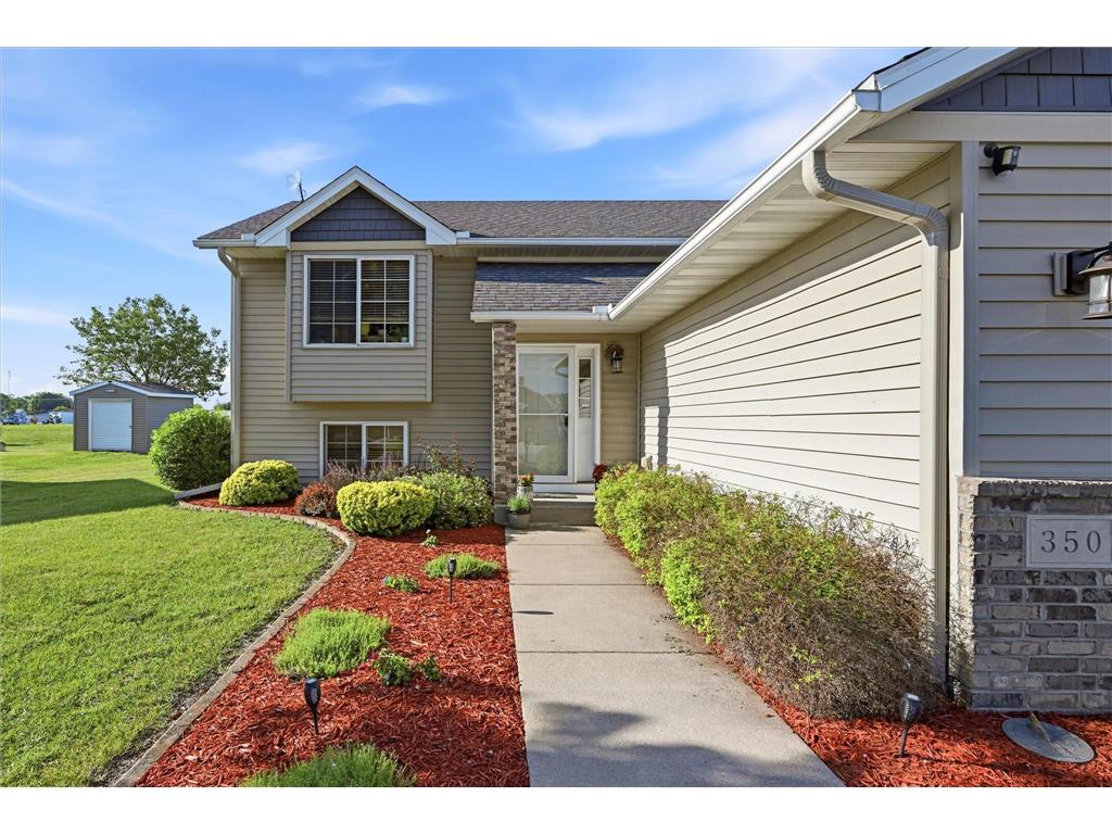 350 Horizon Drive Le Center MN 56057 7107052 image3