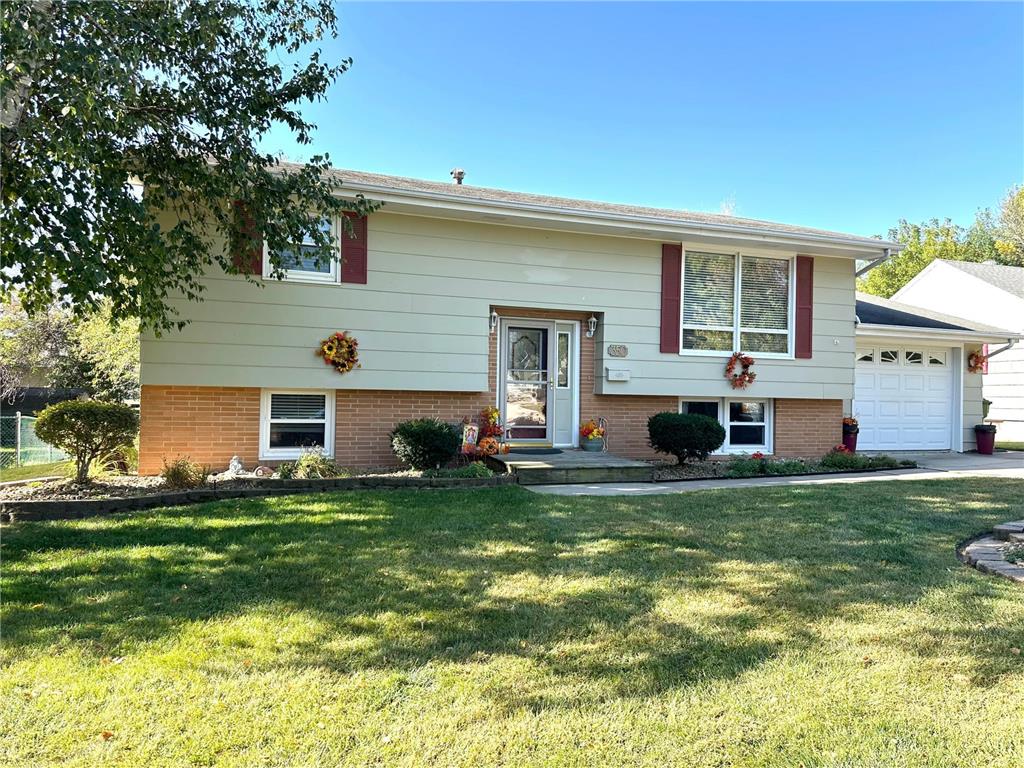 350 Lakehill Drive Worthington MN 56187 6789314 image1