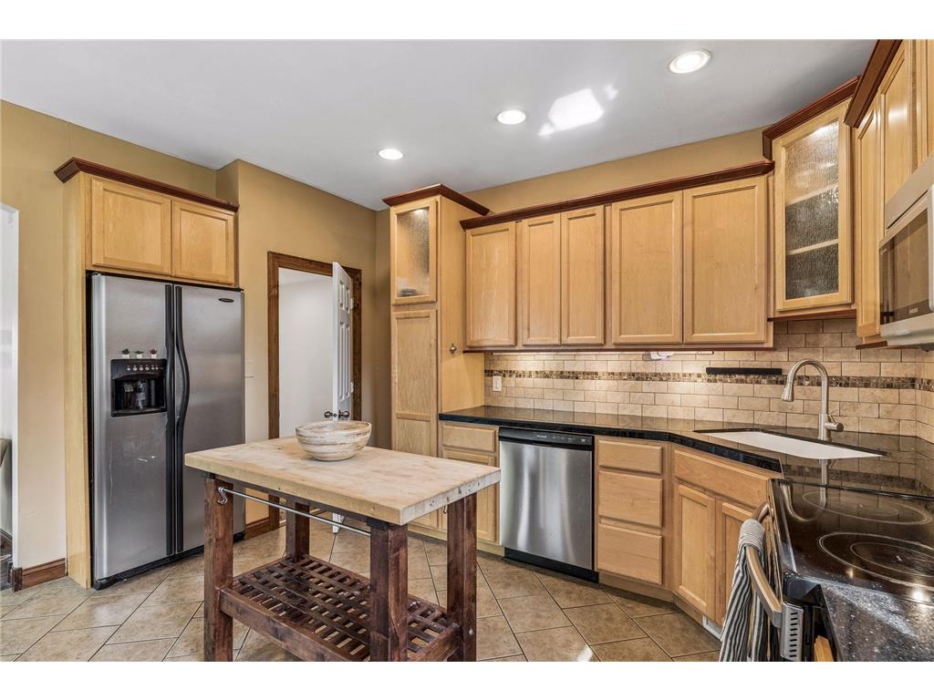 350 Maple Street Saint Paul MN 55106 7044804 image20