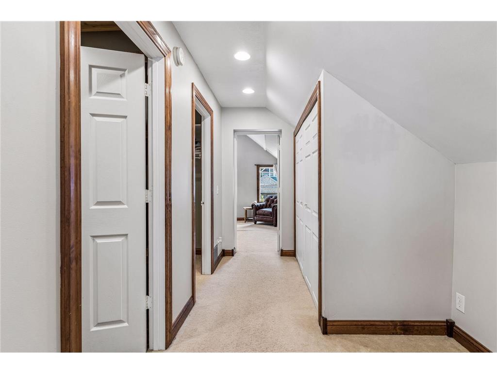 350 Maple Street Saint Paul MN 55106 7044804 image24