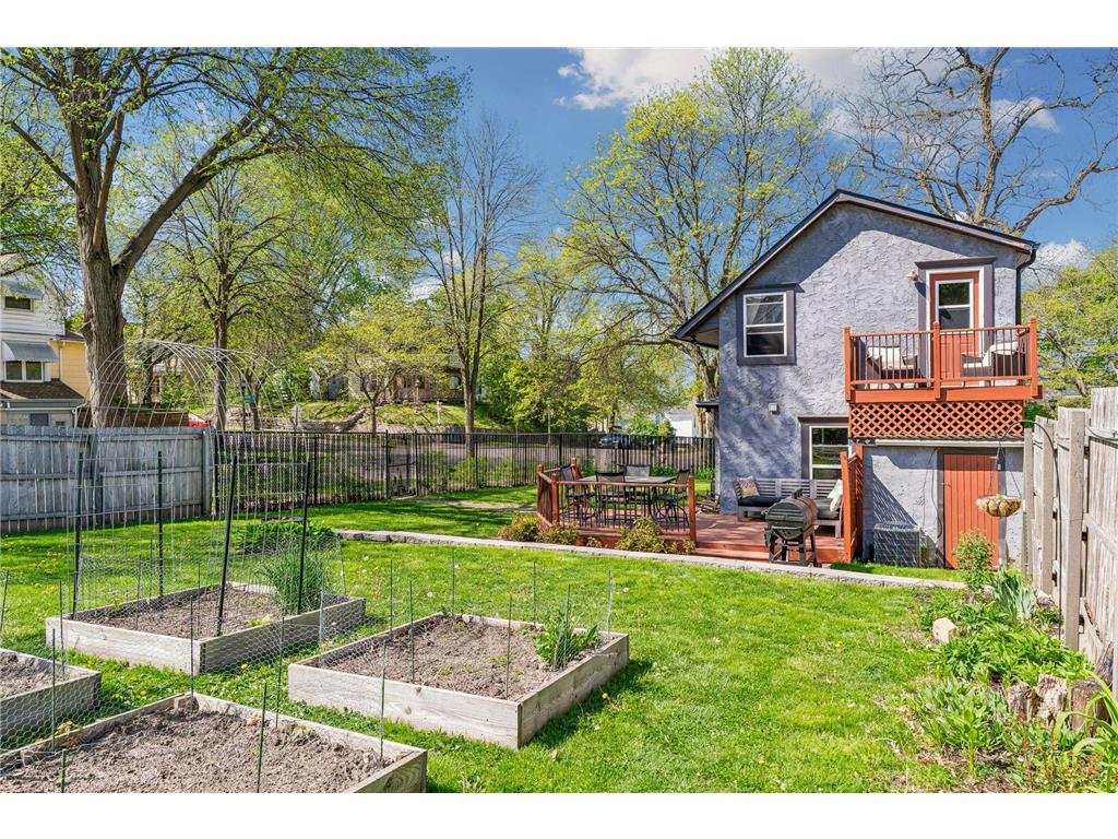 350 Maple Street Saint Paul MN 55106 7044804 image44