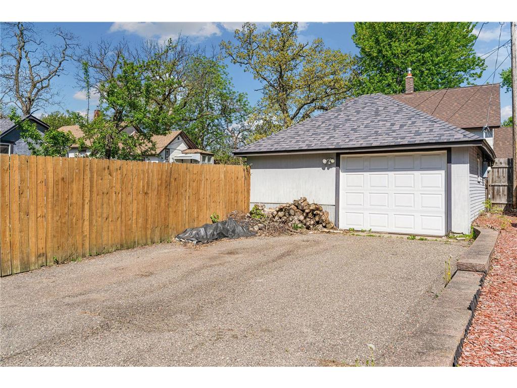 350 Maple Street Saint Paul MN 55106 7044804 image45