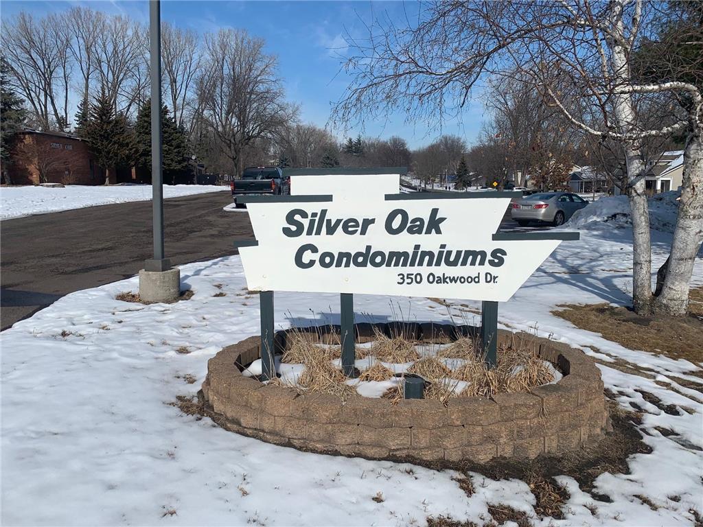 350 Oakwood Drive #23 New Brighton MN 55112 6675168 image1