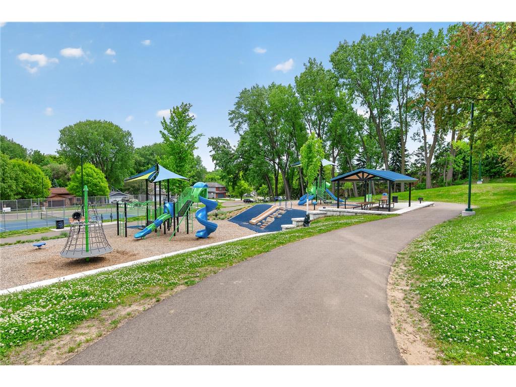 350 Oakwood Drive #9 New Brighton MN 55112 7079904 image43