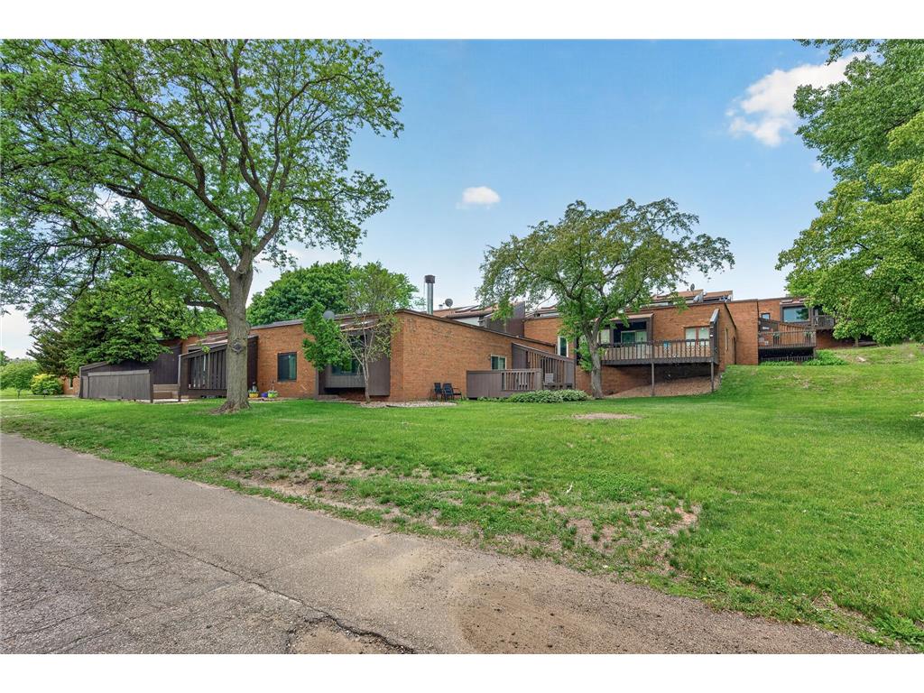 350 Oakwood Drive #9 New Brighton MN 55112 7079904 image9