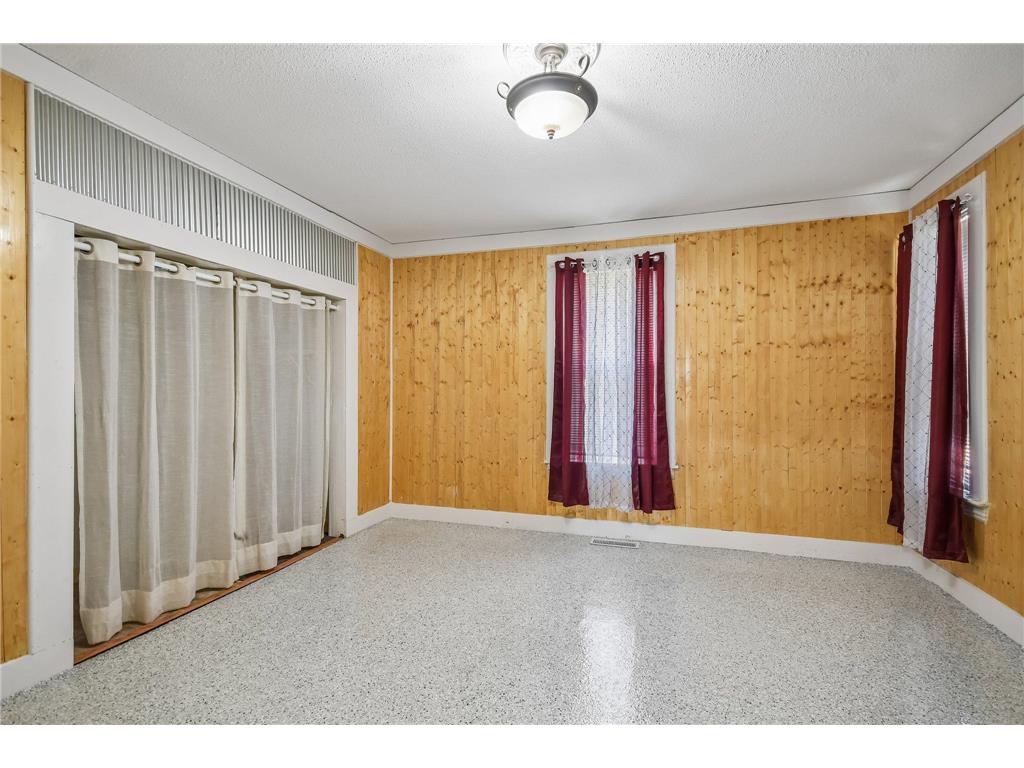 350 S Bremer Avenue Rush City MN 55069 7044884 image35