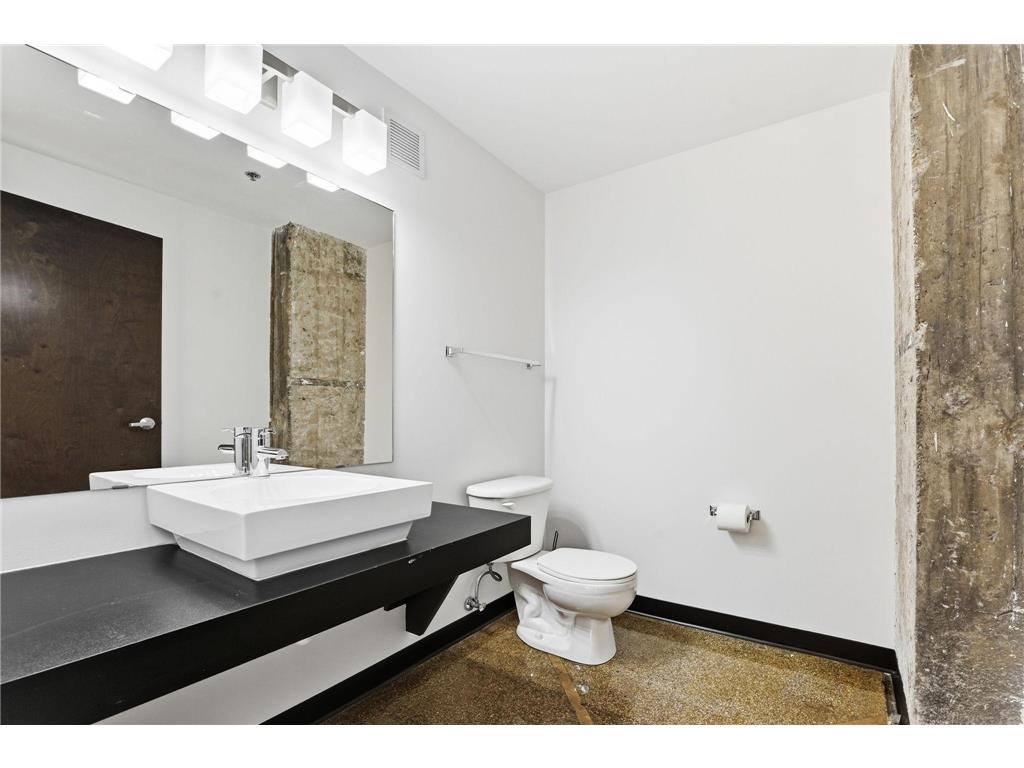 350 Saint Peter Street #909 Saint Paul MN 55102 7087427 image44