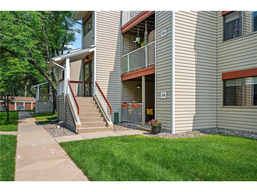 350 Shelard Parkway #104 Saint Louis Park MN 55426 6749227 image1