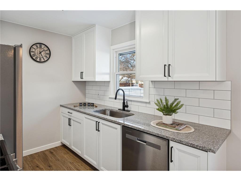 3500 72nd Avenue N Brooklyn Center MN 55429 6824291 image4