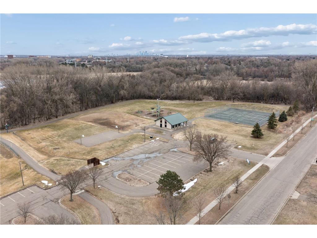 3500 72nd Avenue N Brooklyn Center MN 55429 7037461 image40