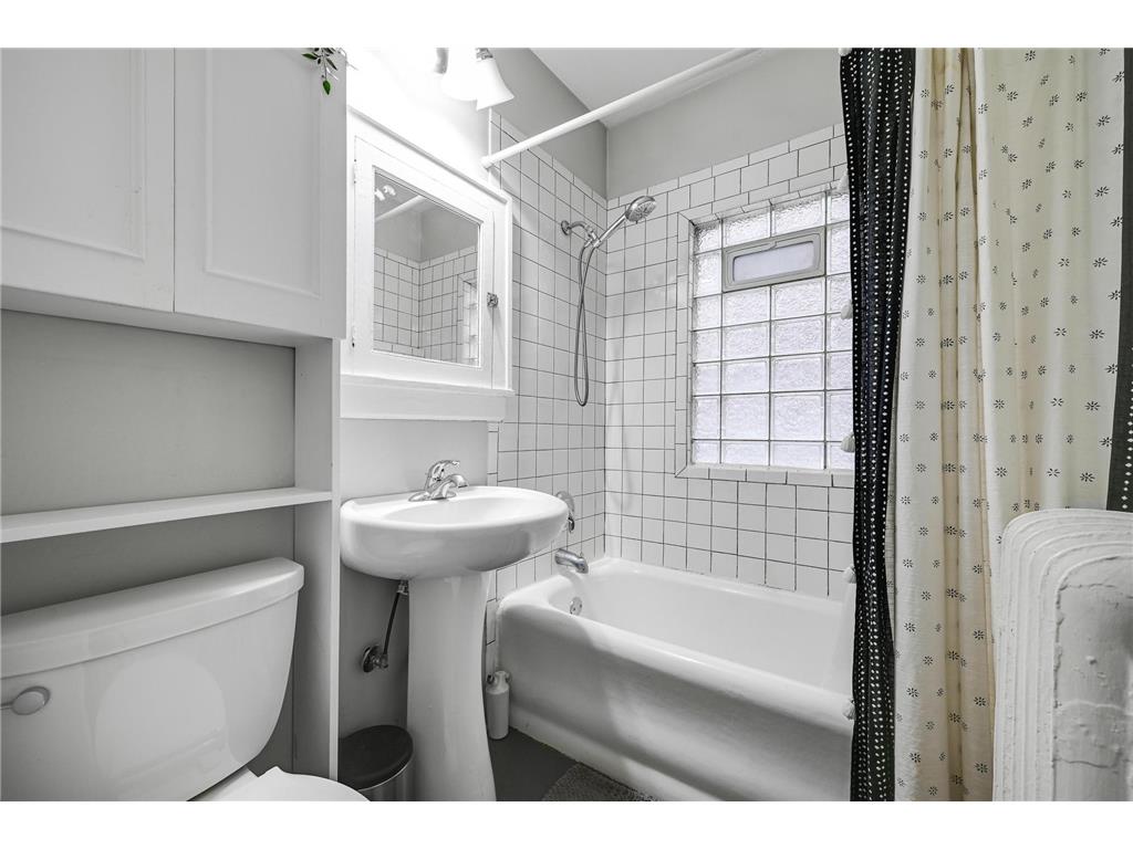 3501 Dupont Avenue S #1 Minneapolis MN 55408 7039197 image22