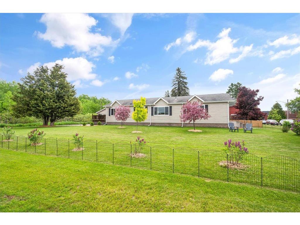 3501 E 1st Street Superior WI 54880 6737880 image1