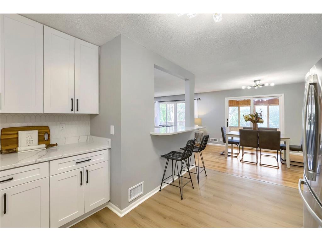 3501 W 103rd Street Bloomington MN 55431 7080281 image11