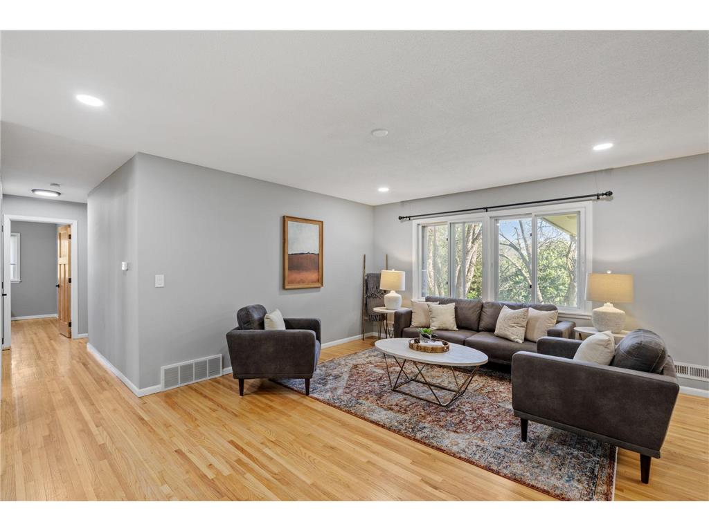 3501 W 103rd Street Bloomington MN 55431 7080281 image15