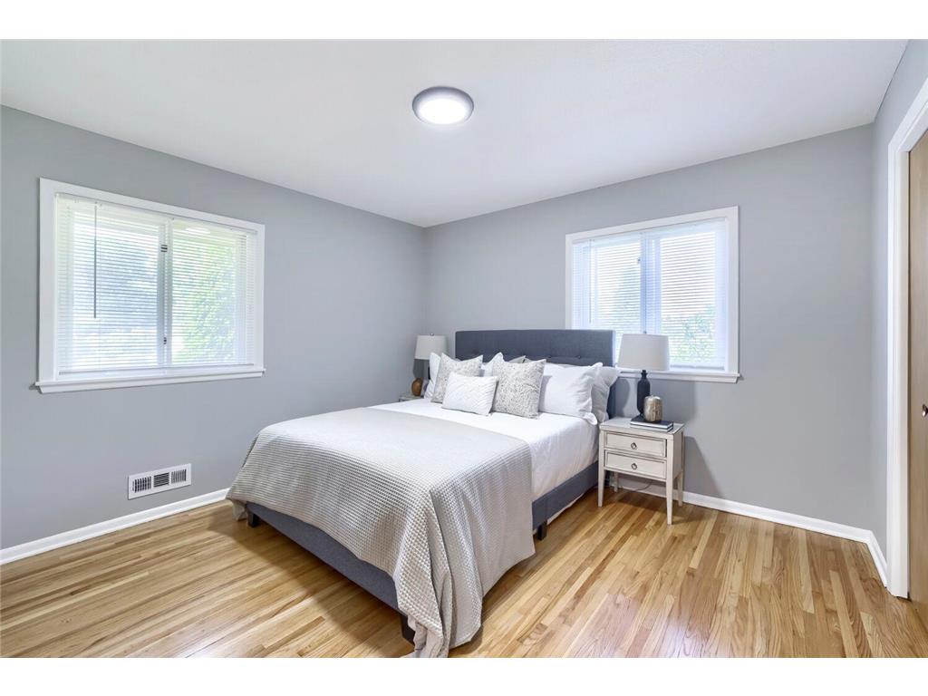 3501 W 103rd Street Bloomington MN 55431 7080281 image16