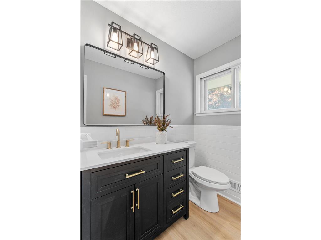 3501 W 103rd Street Bloomington MN 55431 7080281 image18