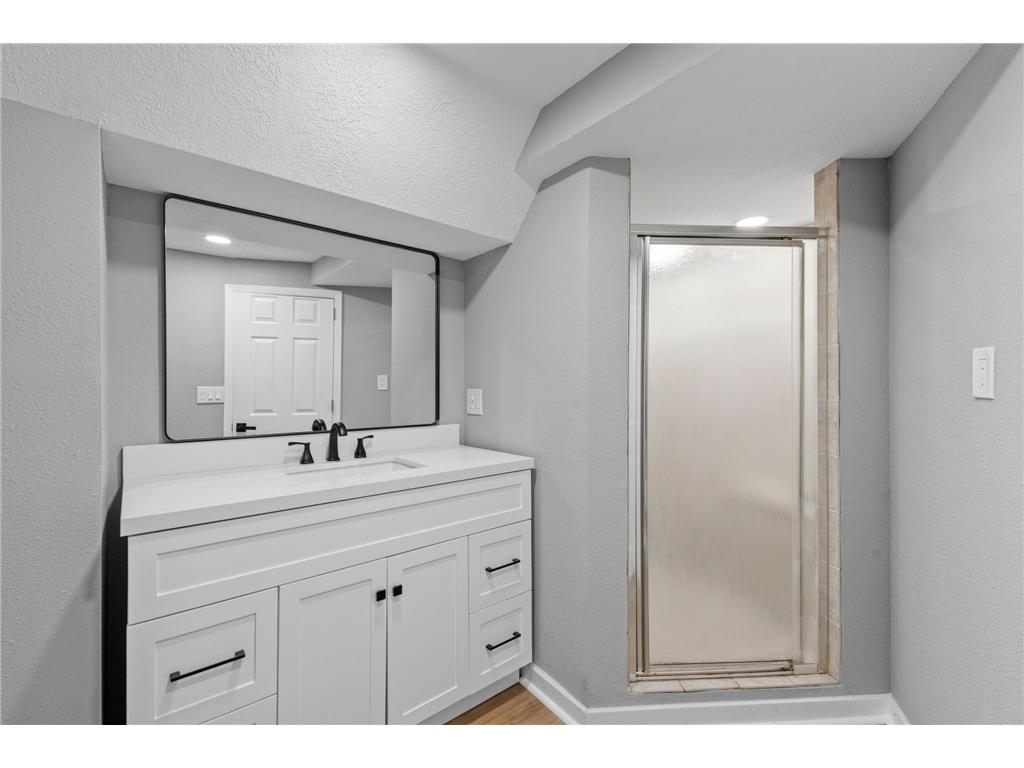 3501 W 103rd Street Bloomington MN 55431 7080281 image28