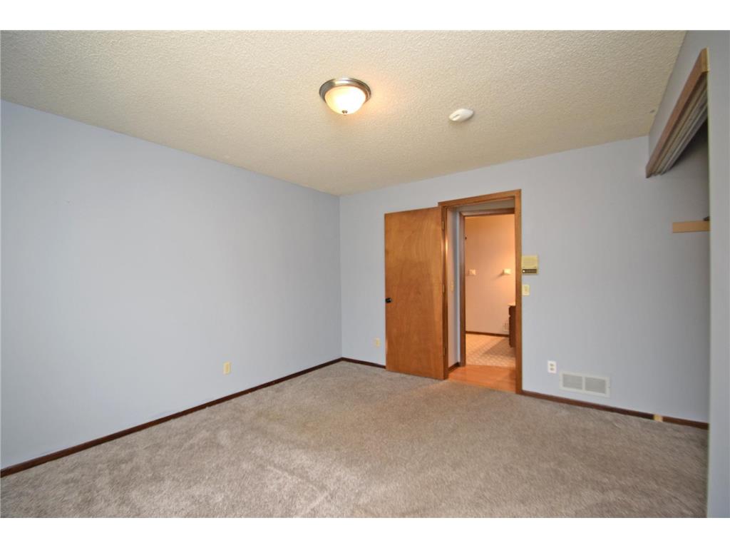 3502 Brookdale Drive N Brooklyn Park MN 55443 6809027 image14