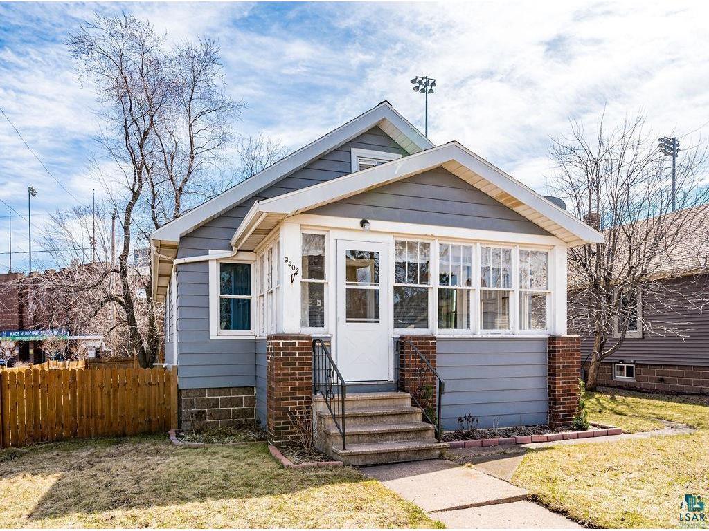 3502 W 2nd Street Duluth MN 55807 6517071 image1