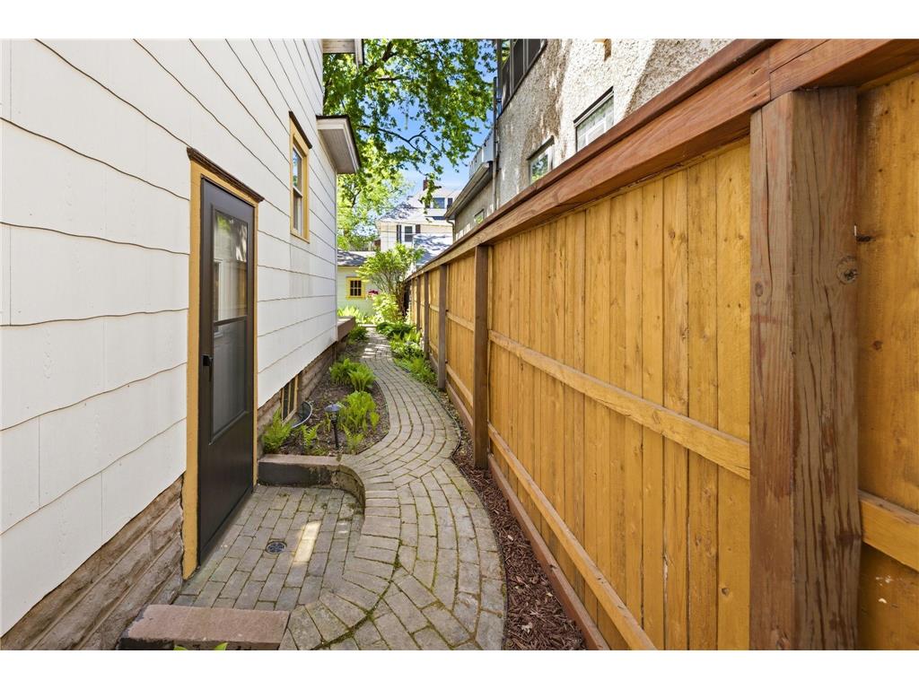 3504 Garfield Avenue Minneapolis MN 55408 7058181 image35