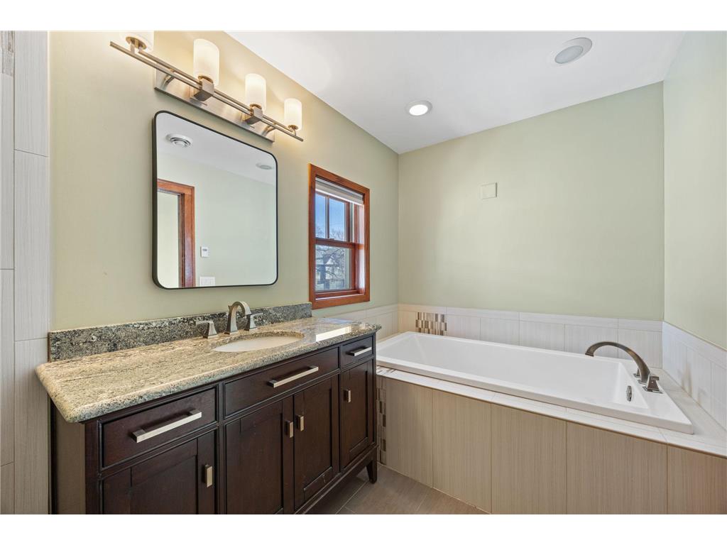 3505 Park Avenue Minneapolis MN 55407 7054999 image65