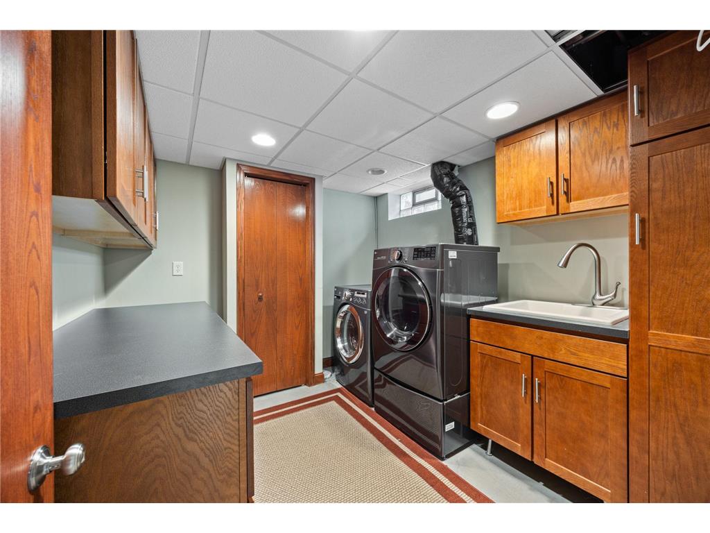 3505 Park Avenue Minneapolis MN 55407 7054999 image74