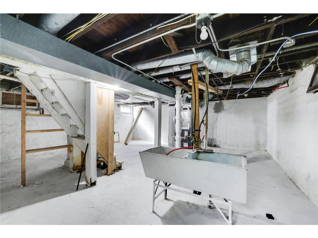 3506 Newton Avenue N Minneapolis MN 55412 7079138 image21