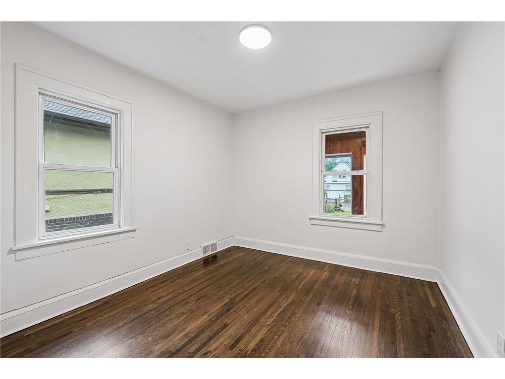 3506 Queen Avenue N Minneapolis MN 55412 7095429 image15