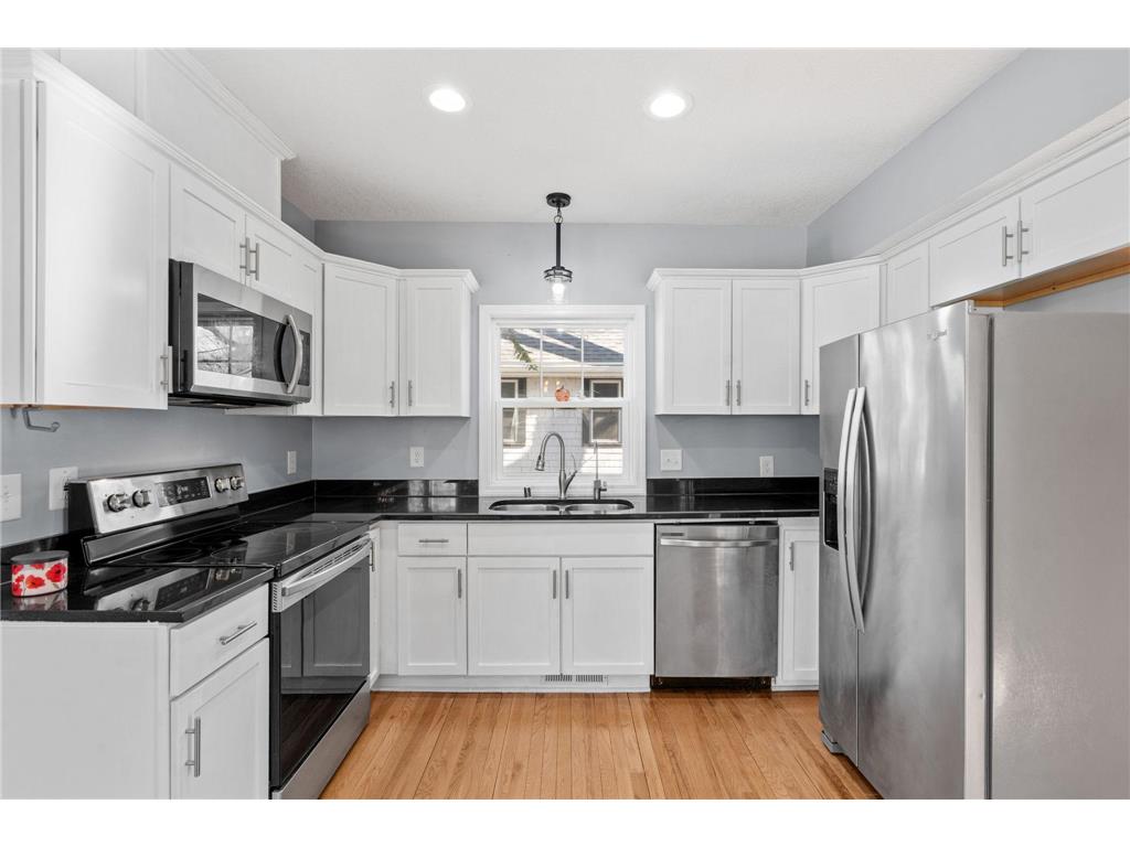 3506 Thomas Avenue N Minneapolis MN 55412 7036051 image10