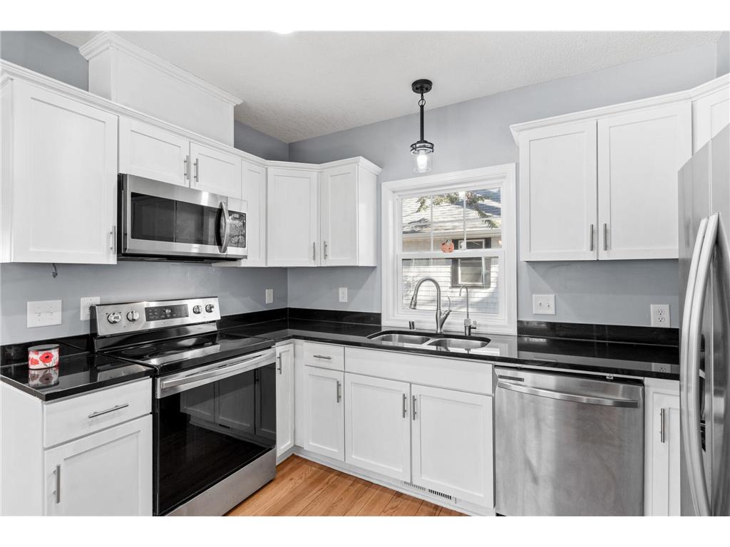 3506 Thomas Avenue N Minneapolis MN 55412 7036051 image11