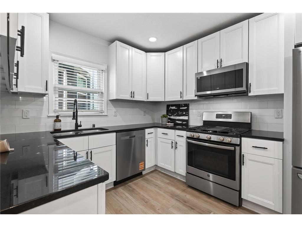 3509 3rd Avenue S Minneapolis MN 55408 7048143 image10