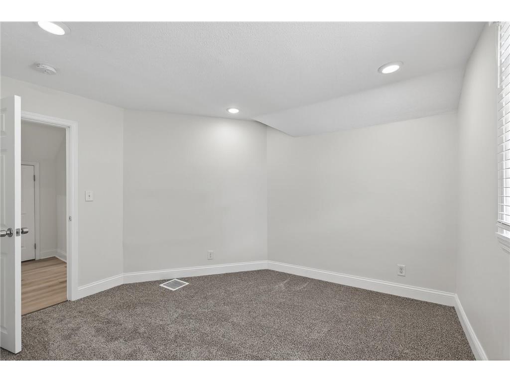 3509 3rd Avenue S Minneapolis MN 55408 7048143 image20