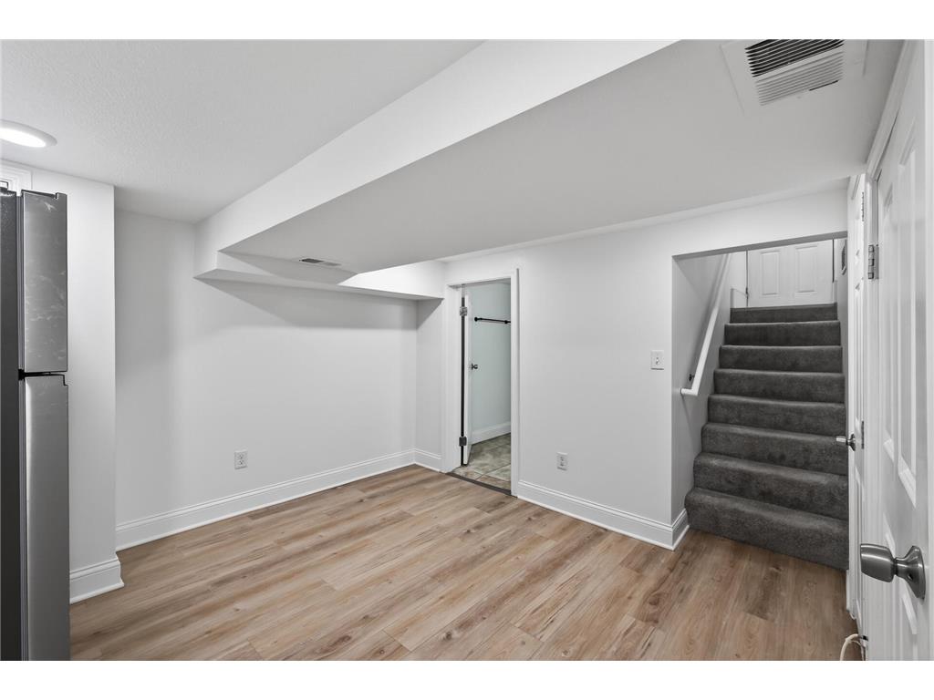 3509 3rd Avenue S Minneapolis MN 55408 7048143 image32