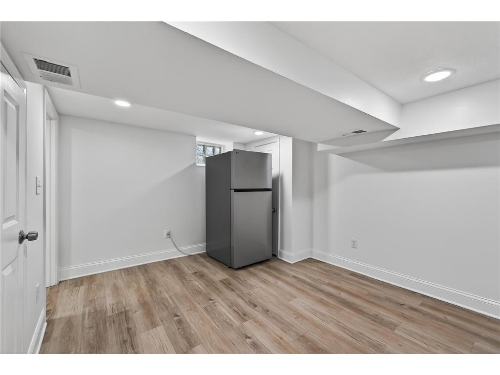 3509 3rd Avenue S Minneapolis MN 55408 7048143 image33