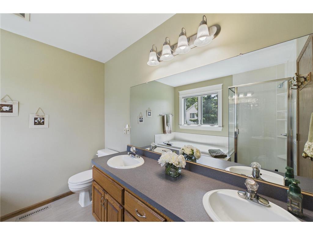3509 92nd Avenue N Brooklyn Park MN 55443 7082095 image17