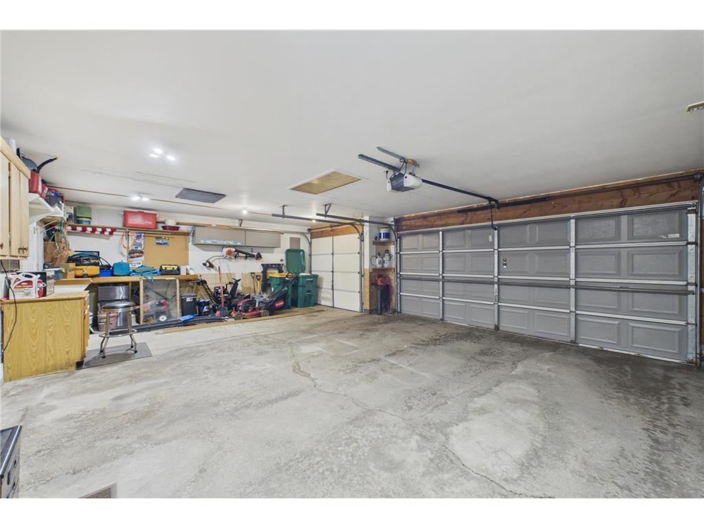 3509 92nd Avenue N Brooklyn Park MN 55443 7082095 image28