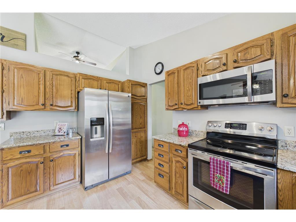 3509 92nd Avenue N Brooklyn Park MN 55443 7082095 image6