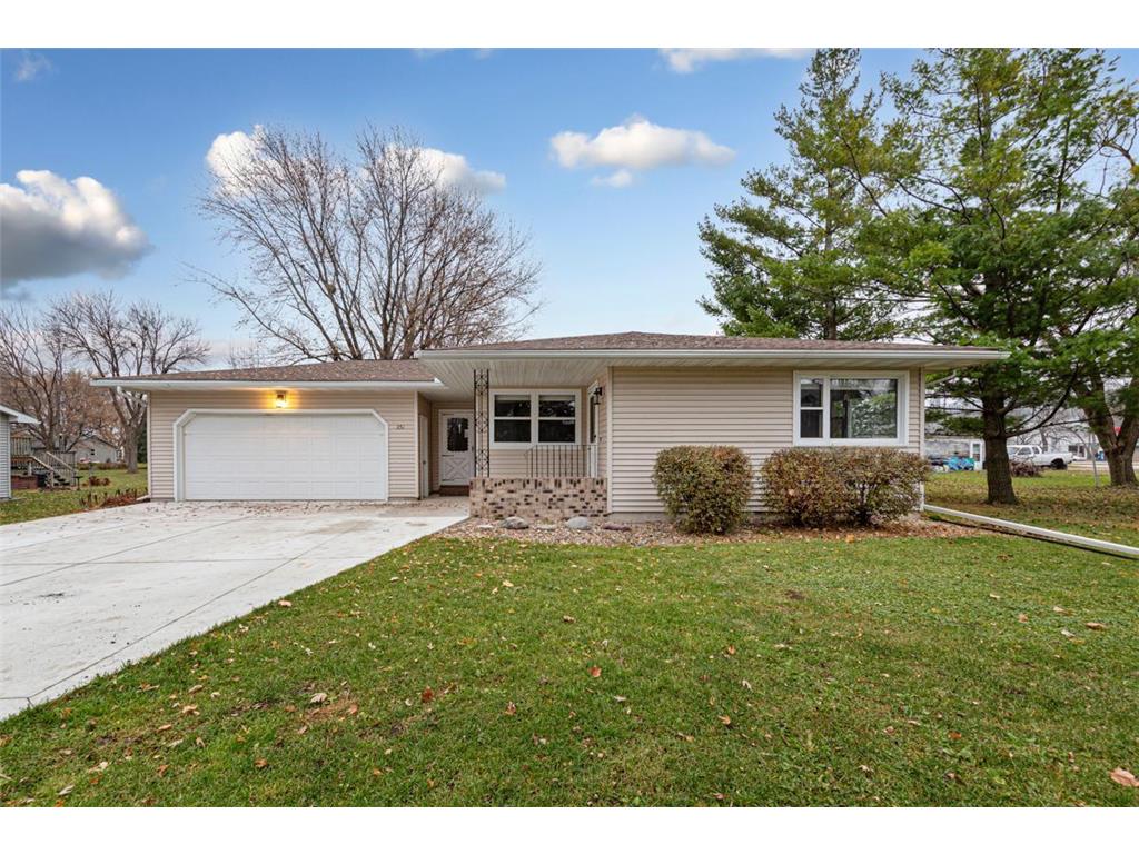 351 1st Avenue NE Wells MN 56097 6818587 image1