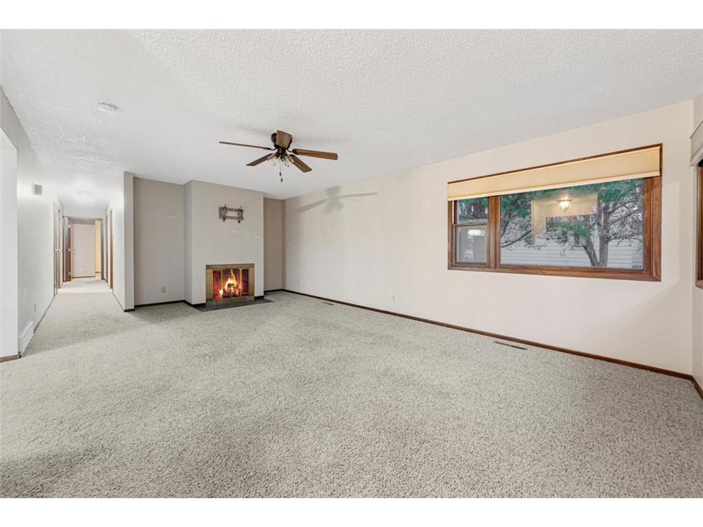 351 1st Avenue NE Wells MN 56097 6818587 image13