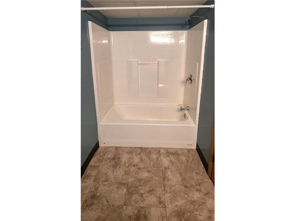 351 5th Street NW Valley City ND 58072 7111305 image38