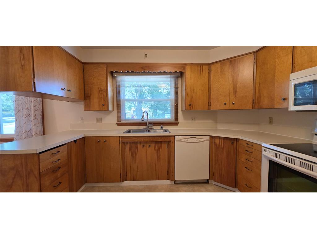 351 5th Street NW Valley City ND 58072 7111305 image9