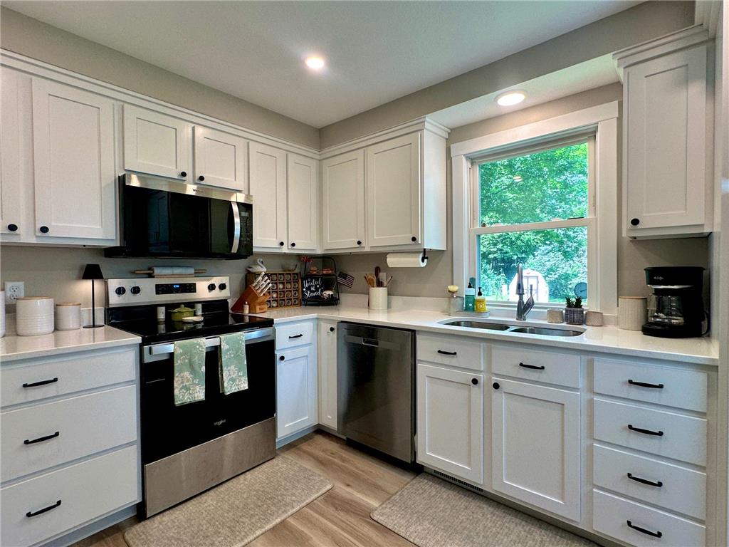351 E Hughes Street New Richmond WI 54017 7108250 image13