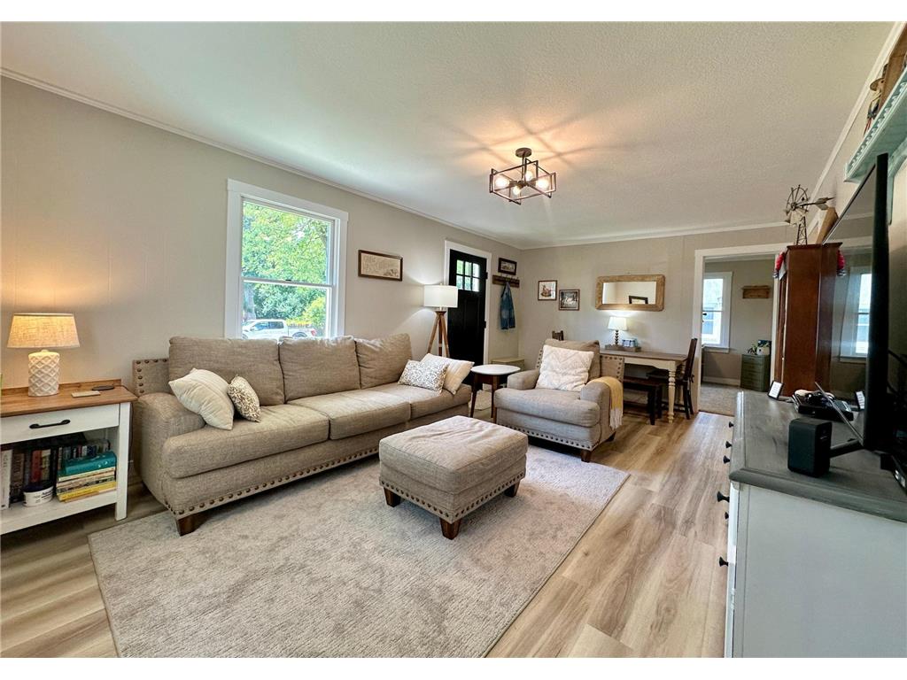 351 E Hughes Street New Richmond WI 54017 7108250 image9