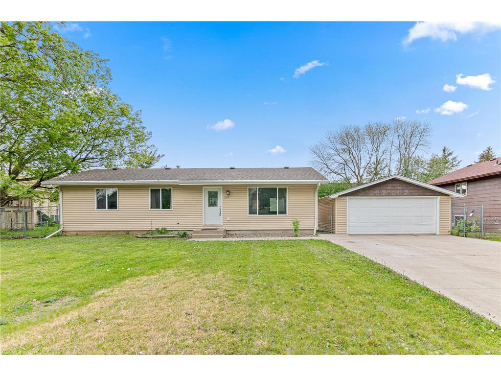 3511 English Street Vadnais Heights MN 55110 6533151 image1