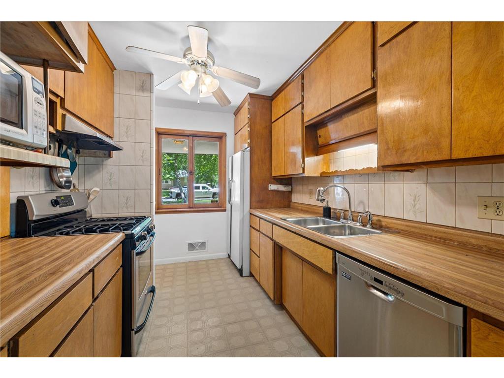 3511 Hilltop Street White Bear Lake MN 55110 7084173 image10