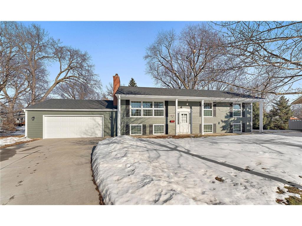 3511 Maplewood Drive Saint Anthony MN 55418 7022957 image1